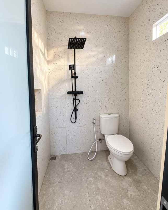 dijual rumah gentan