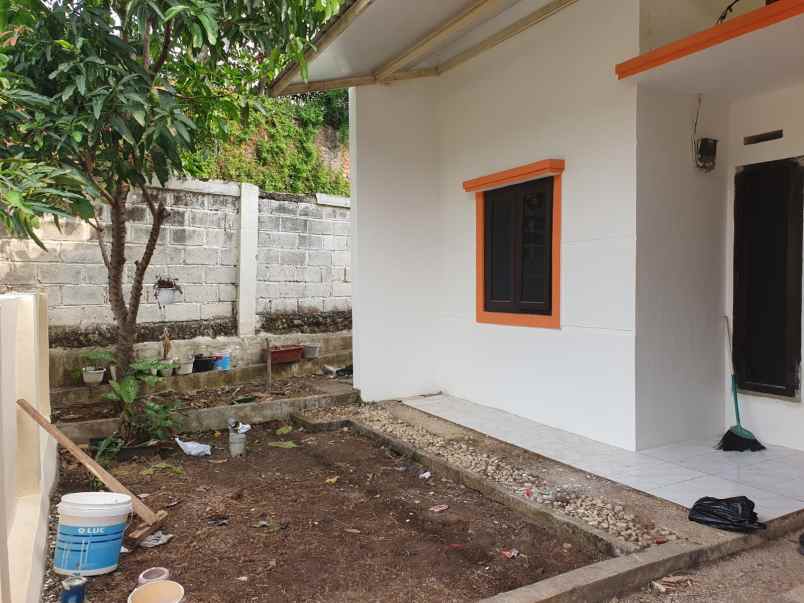 dijual rumah giri mekar permai