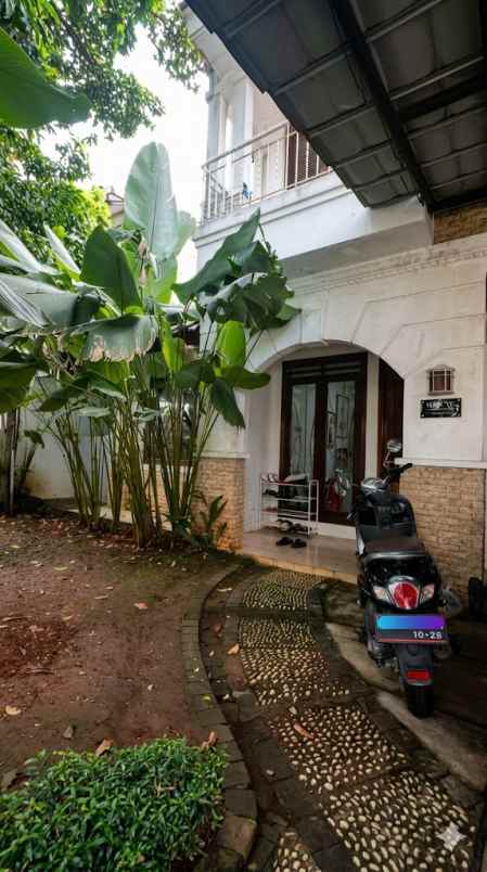 dijual rumah graha cinere