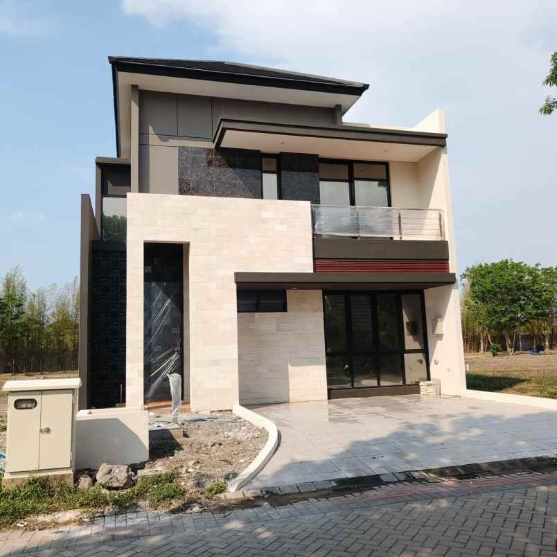 dijual rumah grand pakuwon north victoria