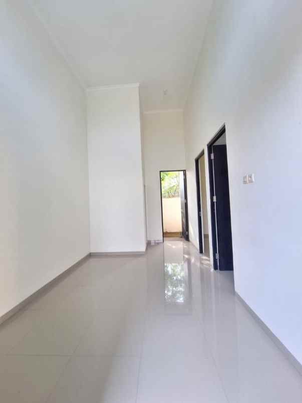 dijual rumah grand sedati