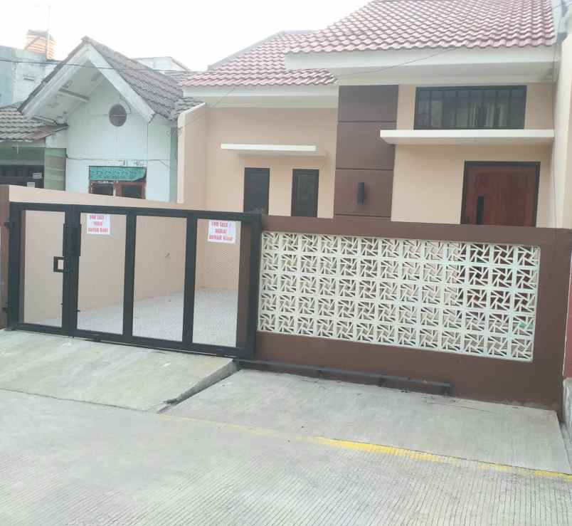 dijual rumah grand wisata perum bekasi