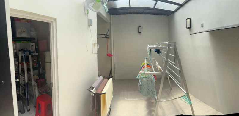 dijual rumah gunung anyar