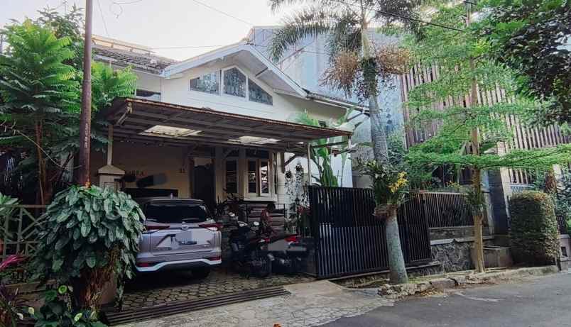 dijual rumah gunung batu