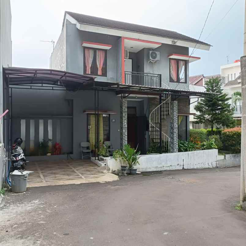 dijual rumah h baping susukan ciracas