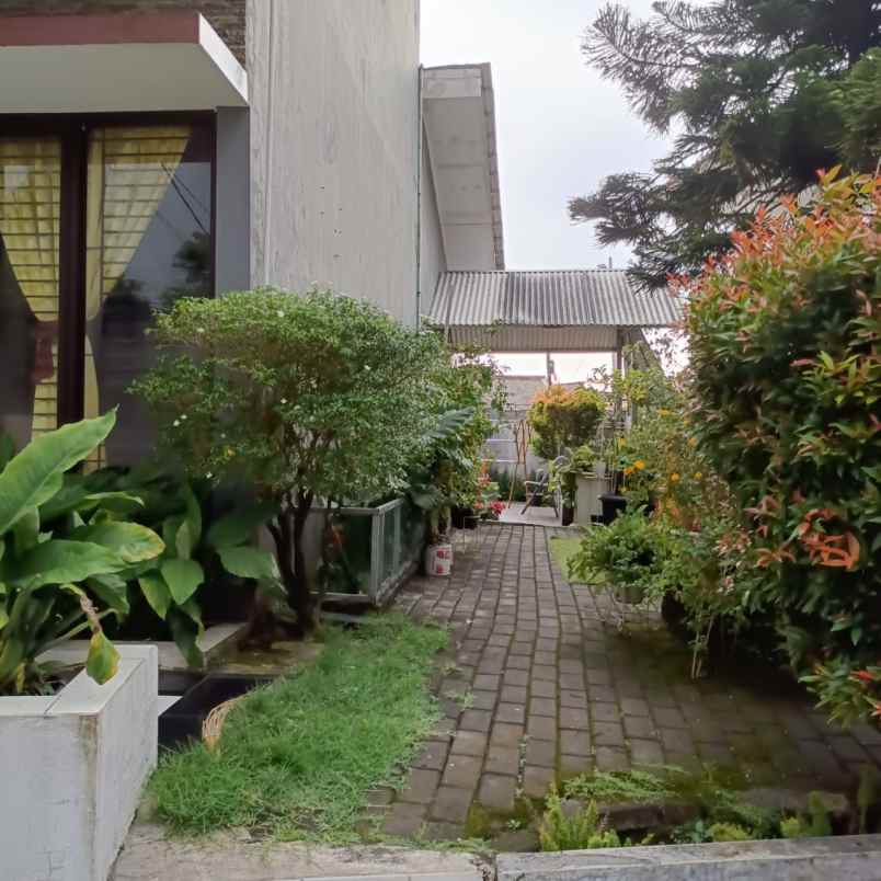 dijual rumah h baping susukan ciracas