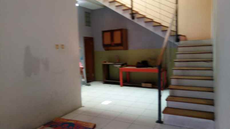 dijual rumah h naman