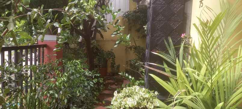 dijual rumah harapan indah cluster aralia