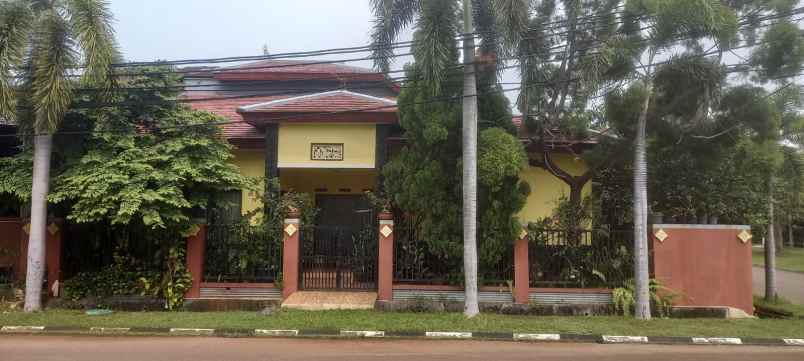 dijual rumah harapan indah cluster aralia