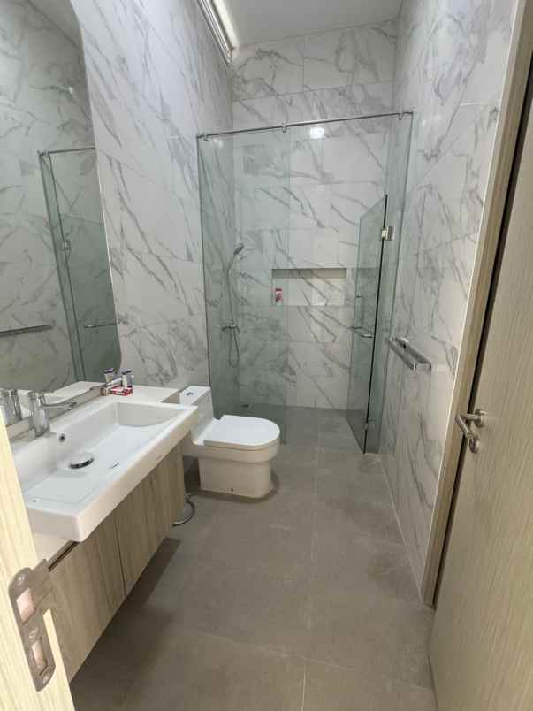 dijual rumah hook sentul the sanctuary
