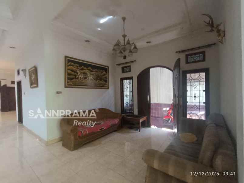 dijual rumah jagakarsa