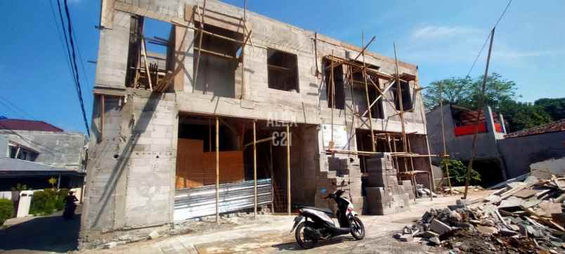 dijual rumah jagakarsa jakarta selatan