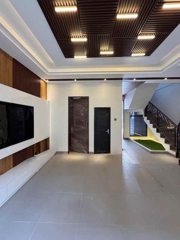 dijual rumah jagakarsa jaksel