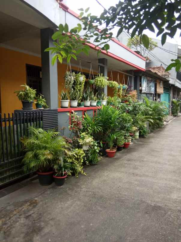 dijual rumah jaka kencana