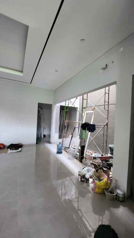 dijual rumah jalam woodland