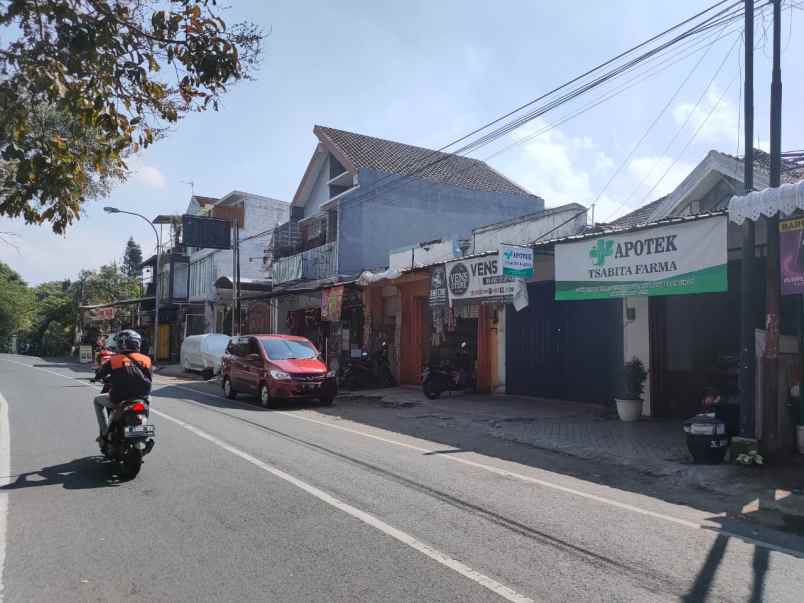 dijual rumah jalan agus salim