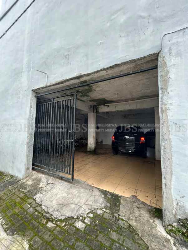 dijual rumah jalan brigjend katamso gg
