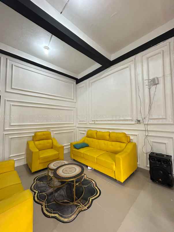 dijual rumah jalan brigjend katamso gg