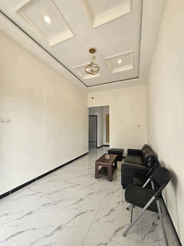 dijual rumah jalan bungsan bedahan
