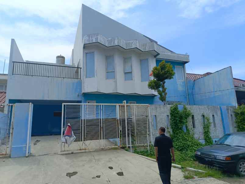 dijual rumah jalan ginting bintaro