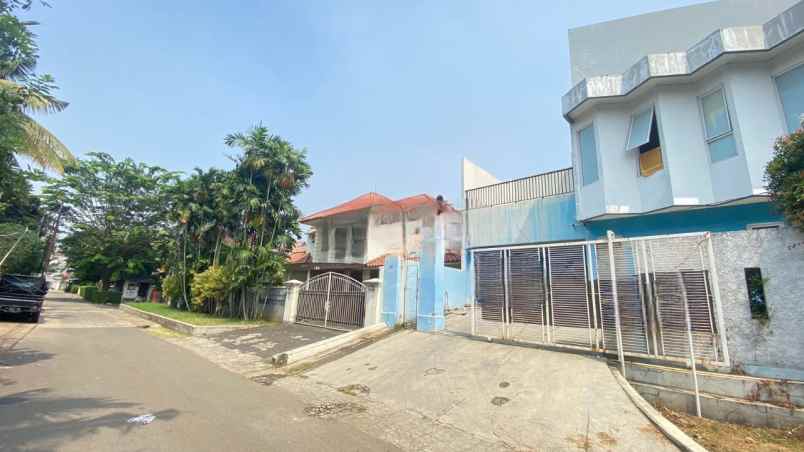 dijual rumah jalan ginting bintaro