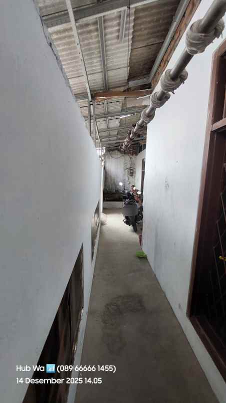 dijual rumah jalan kp belakang kamal