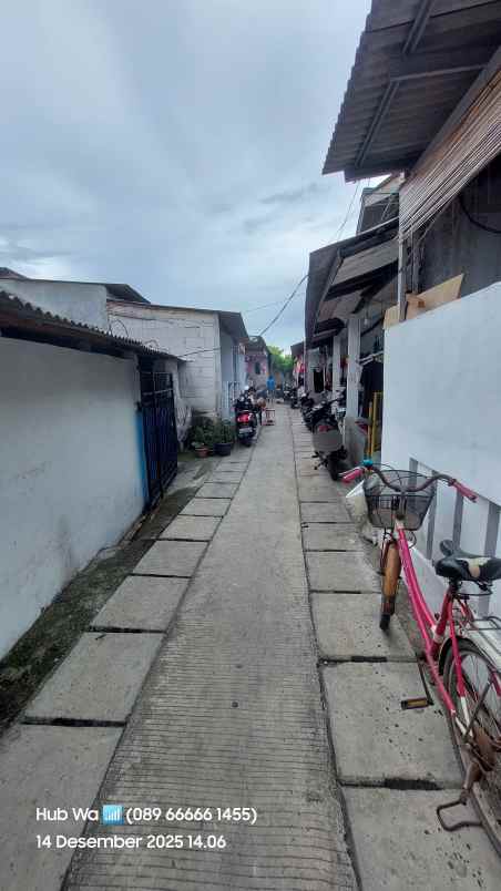 dijual rumah jalan kp belakang kamal