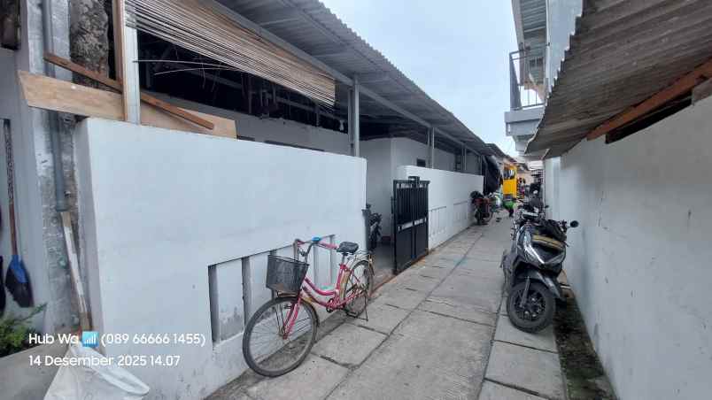 dijual rumah jalan kp belakang kamal