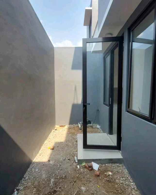 dijual rumah jalan lestari pamulang barat