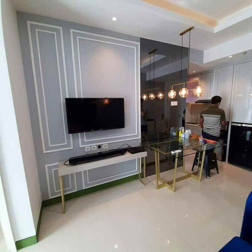 dijual rumah jalan pakuwon indah