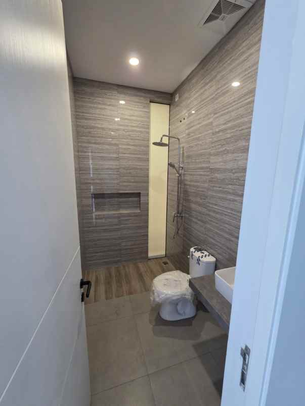 dijual rumah jalan pandugo timur