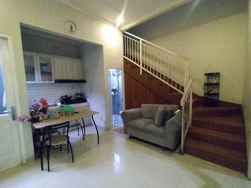 dijual rumah jalan raden sanim tanah