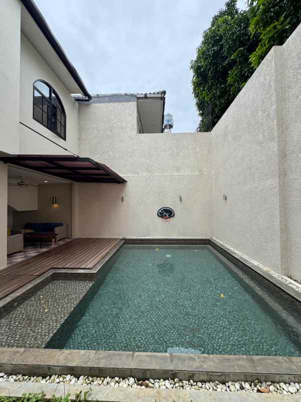 dijual rumah jalan raya cipete jakarta