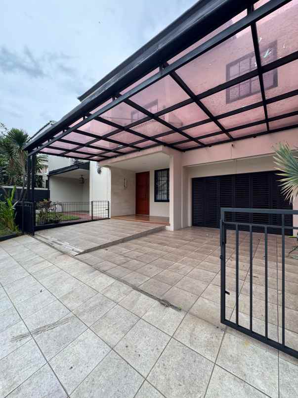 dijual rumah jalan raya cipete jakarta