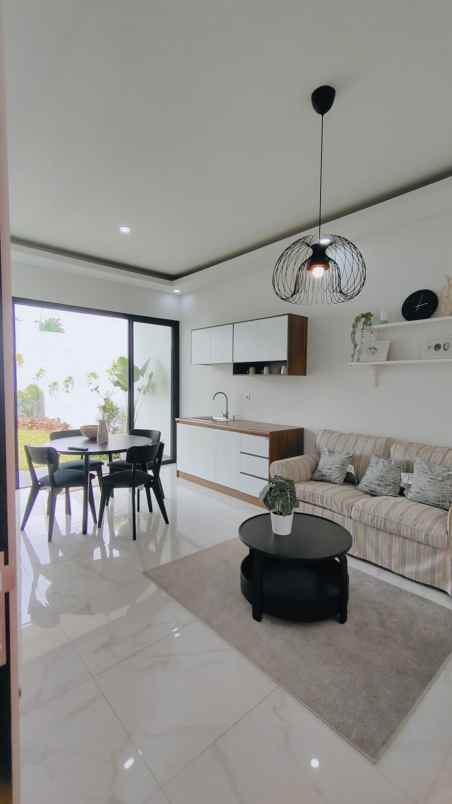 dijual rumah jalan raya lengkong wetan