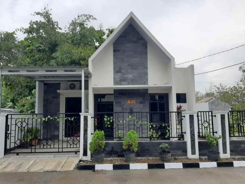 dijual rumah jalan siyono siraman