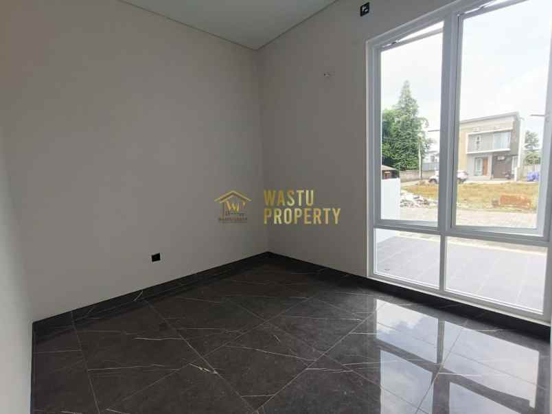 dijual rumah jalan wonosalam losari