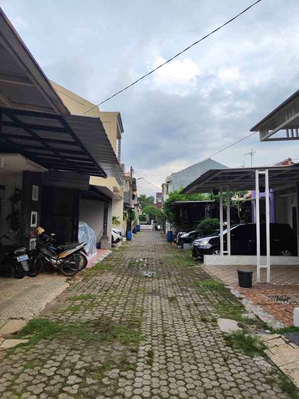 dijual rumah jatibening