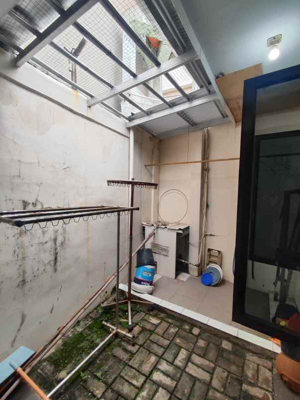 dijual rumah jatibening