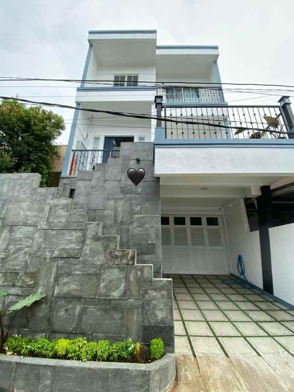 dijual rumah jatibening bekasi