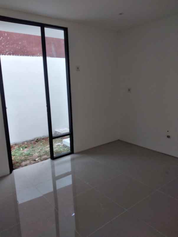 dijual rumah jatimakmur