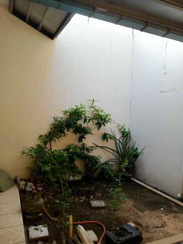 dijual rumah jatimakmur