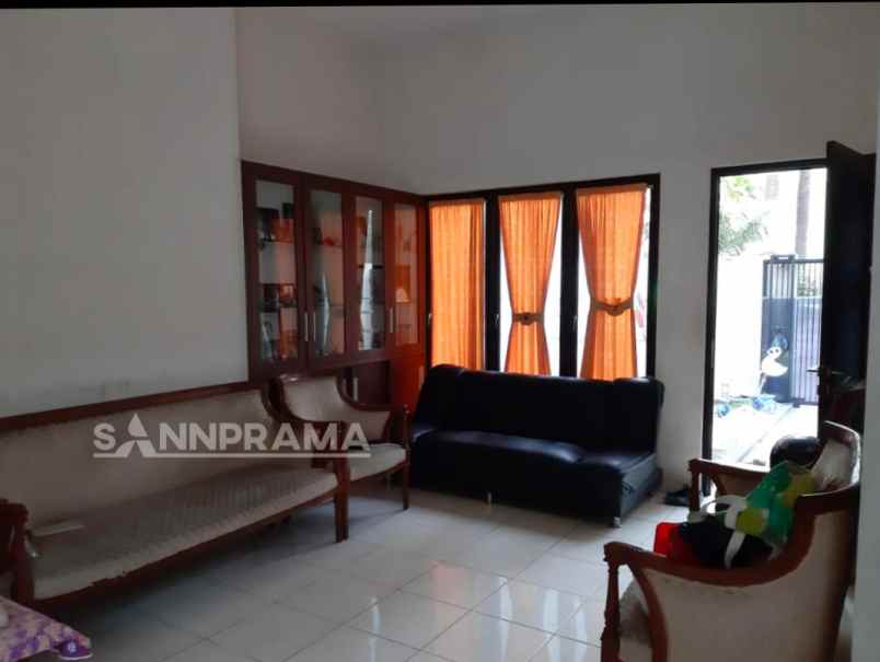 dijual rumah jatipadang