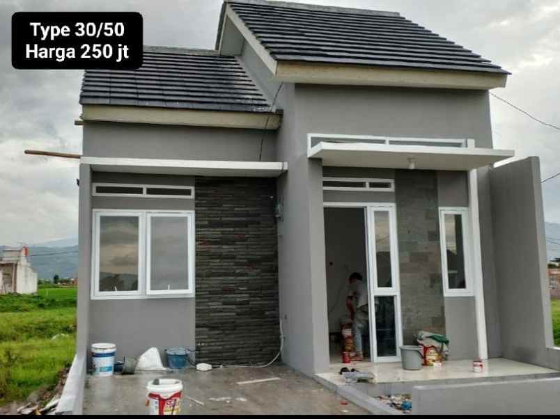 dijual rumah jelekong