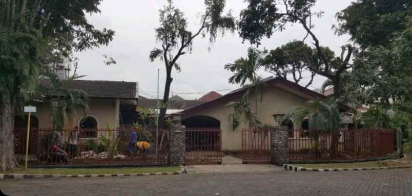 dijual rumah jemursari