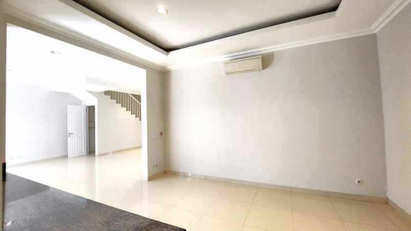 dijual rumah jgc jakarta garden city cakung