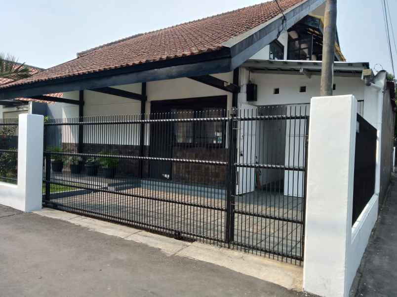 dijual rumah jl ancol bkr pungkur