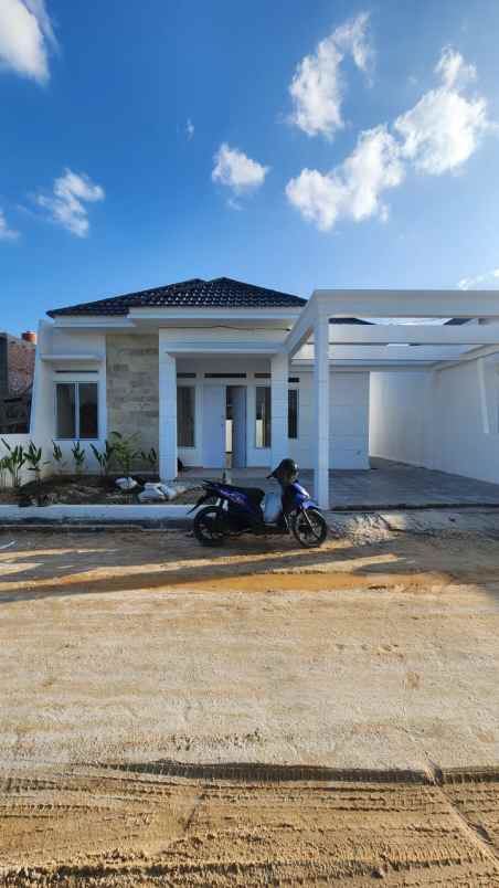 dijual rumah jl bakti