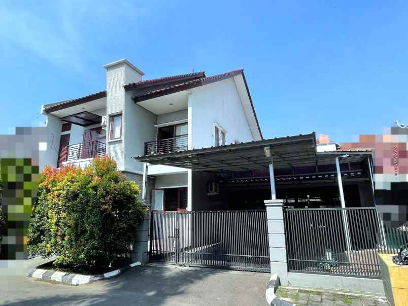 dijual rumah jl buah batu