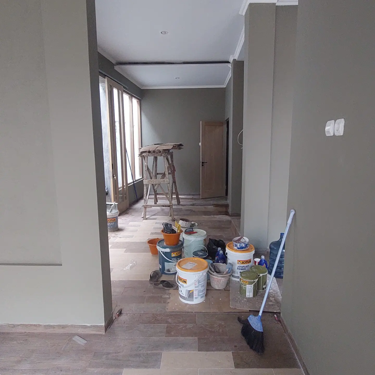 dijual rumah jl buni